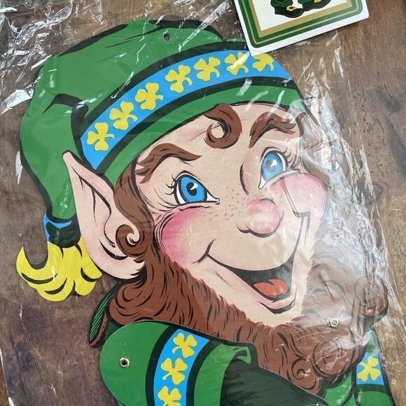 Vintage 1970 Beistle Die Cut 33" Jointed Leprechaun St Patricks Day Wall Decor - Picture 6 of 10